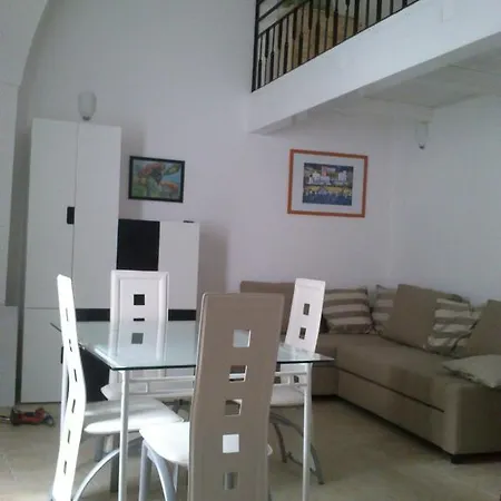 Corte Regina Isabella Lägenhet *