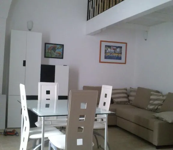 Corte Regina Isabella Appartement *